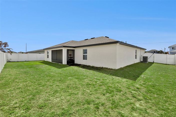 Image No.35-4 Bed House for sale