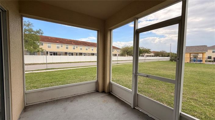 Image No.31-3 Bed Townhouse for sale