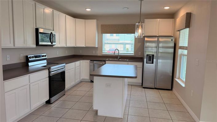 Image No.5-3 Bed Townhouse for sale