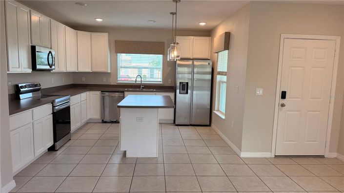 Image No.6-3 Bed Townhouse for sale