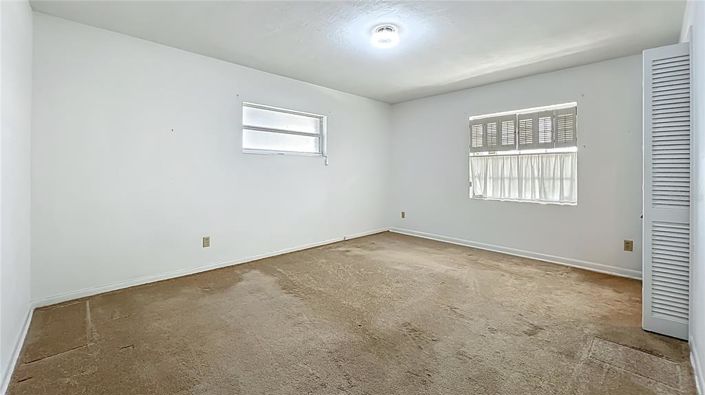 Image No.31-4 Bed House for sale