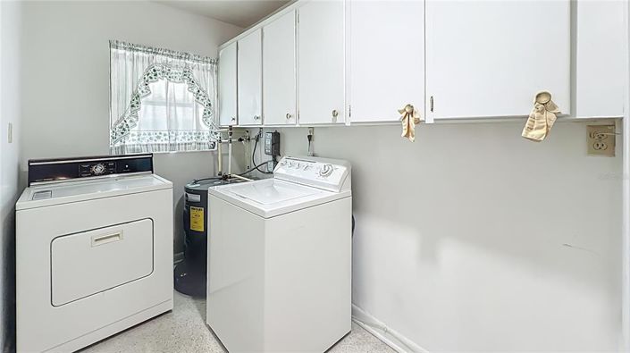 Image No.40-4 Bed House for sale