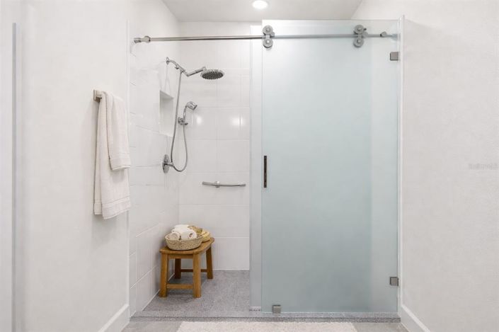 Image No.25-2 Bed Villa for sale