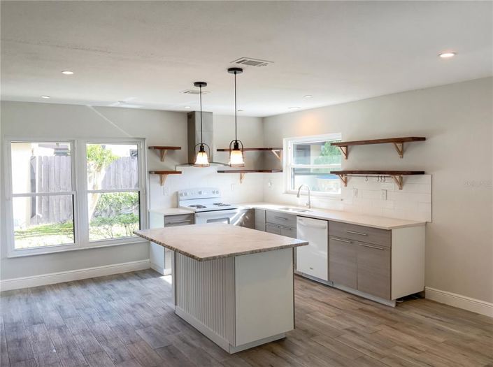 Image No.2-Maison de ville de 2 chambres à vendre à Saint John