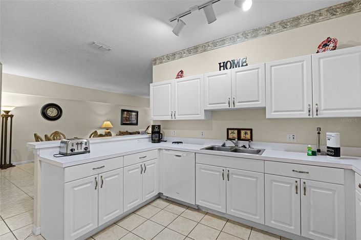 Image No.8-3 Bed Apartment for sale