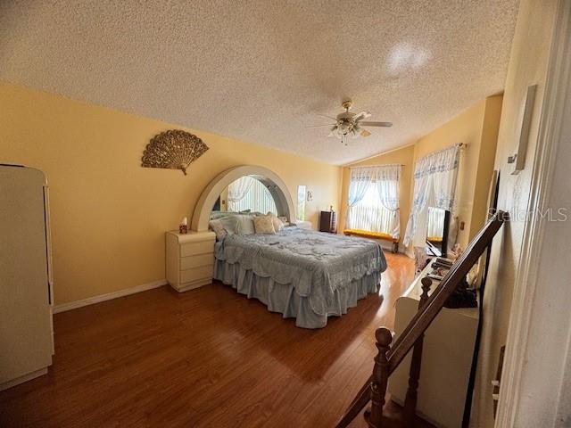 Image No.17-4 Bed House for sale