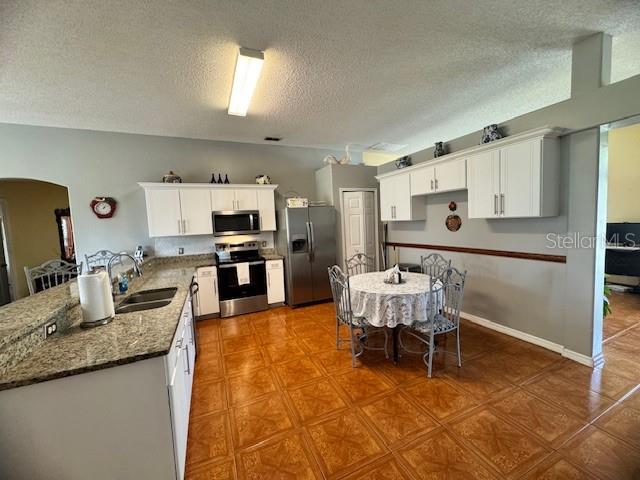 Image No.23-4 Bed House for sale