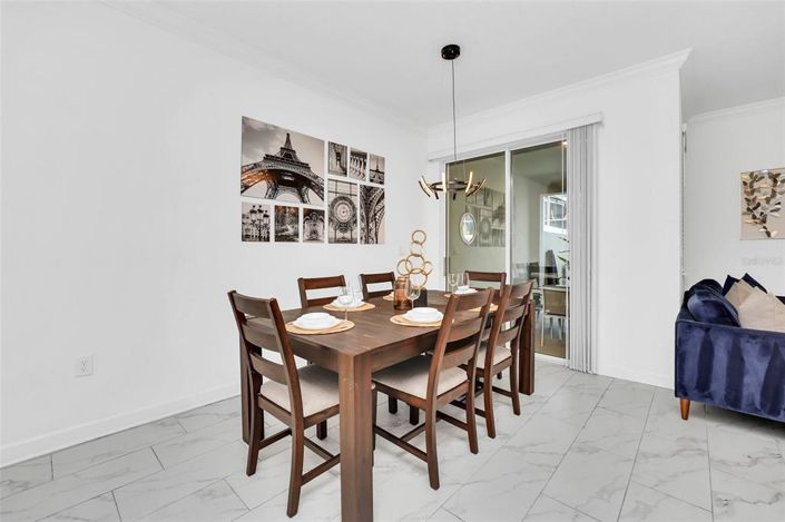 Image No.10-4 Bed Townhouse for sale