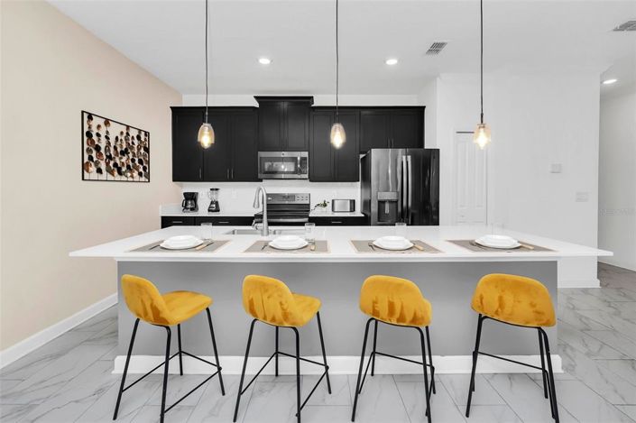 Image No.19-4 Bed Townhouse for sale