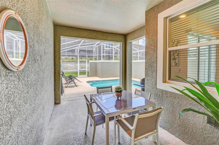 Image No.4-4 Bed Townhouse for sale