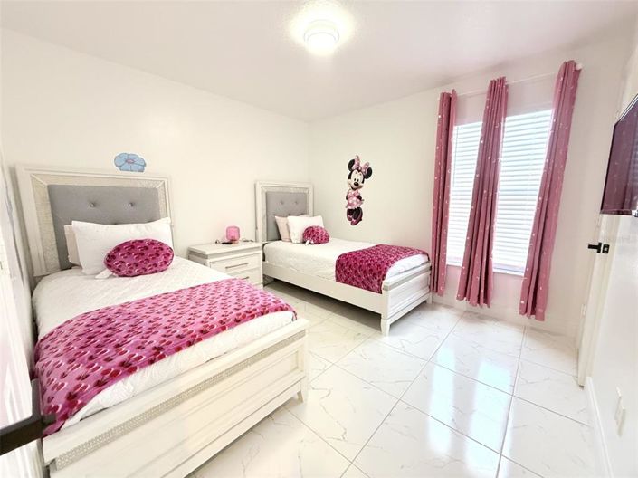 Image No.39-6 Bed House for sale
