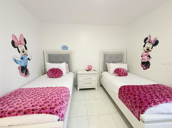 Image No.41-6 Bed House for sale