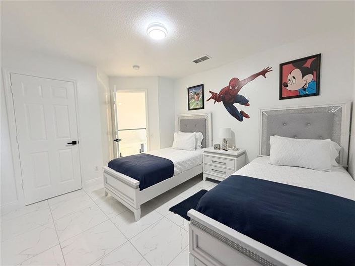 Image No.43-6 Bed House for sale