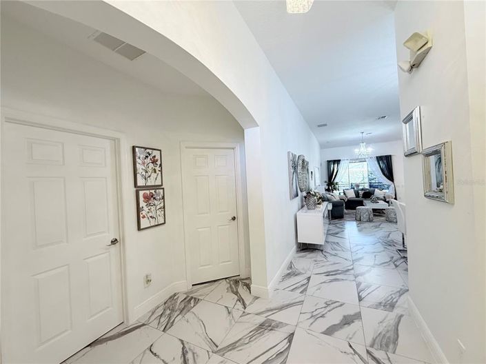 Image No.5-4 Bed House for sale