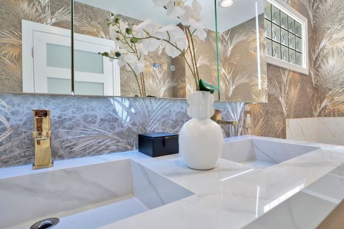 Image No.26-3 Bed House for sale