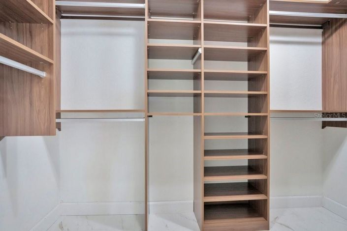 Image No.29-3 Bed House for sale