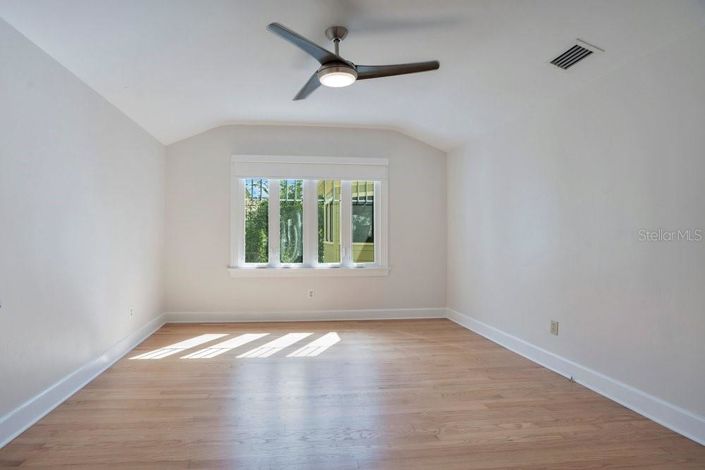 Image No.33-3 Bed House for sale