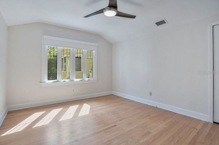 Image No.34-3 Bed House for sale