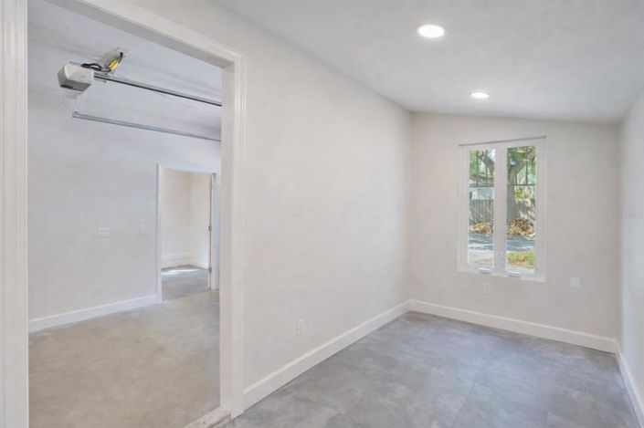 Image No.42-3 Bed House for sale