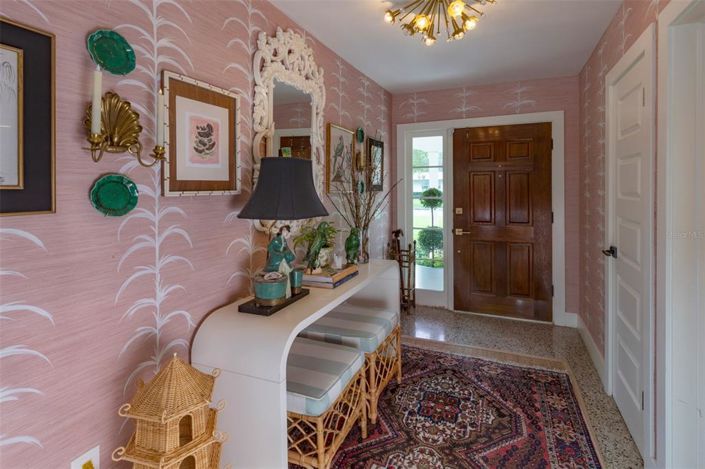 Image No.17-4 Bed House for sale