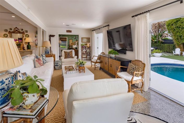 Image No.19-4 Bed House for sale