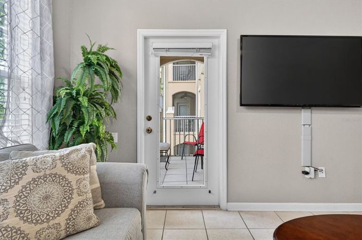 Image No.25-3 Bed Apartment for sale