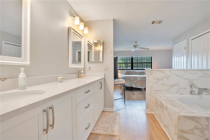 Image No.20-3 Bed Townhouse for sale