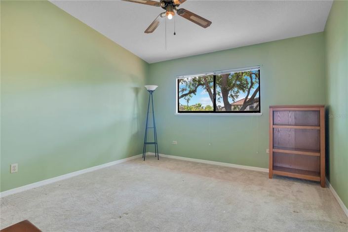 Image No.26-3 Bed Townhouse for sale