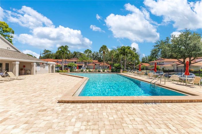 Image No.45-3 Bed Townhouse for sale