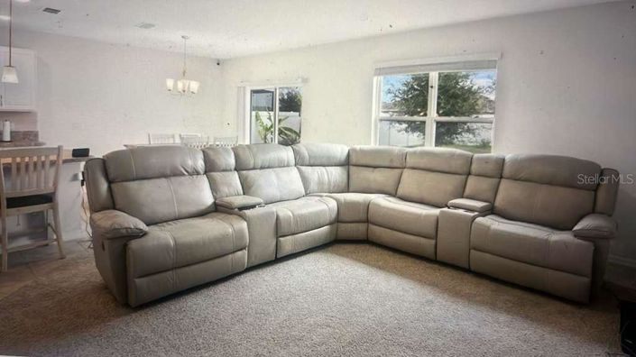 Image No.17-8 Bed House for sale