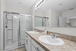 Image No.25-8 Bed House for sale