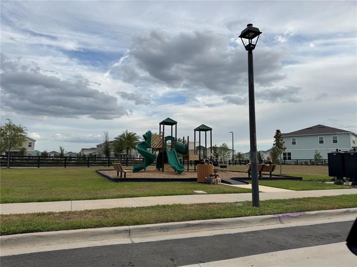 Image No.48-3 Bed Townhouse for sale