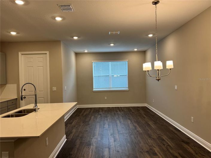 Image No.9-3 Bed Townhouse for sale