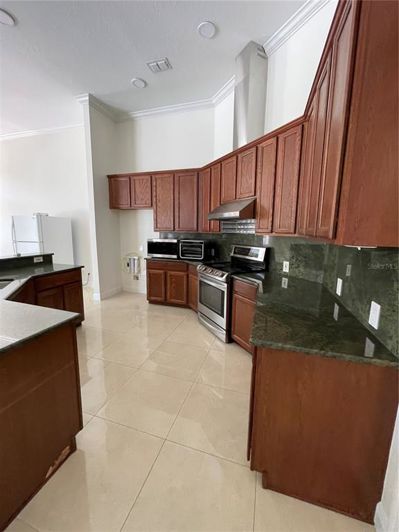 Image No.7-4 Bed House for sale