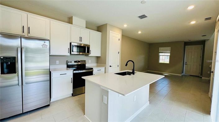 Image No.2-3 Bed Townhouse for sale