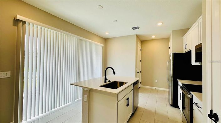 Image No.4-3 Bed Townhouse for sale