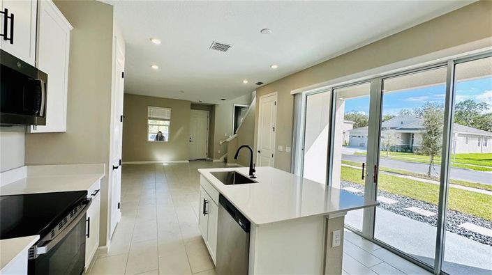 Image No.6-3 Bed Townhouse for sale