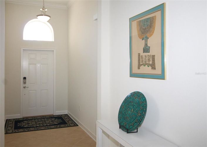 Image No.10-3 Bed House for sale