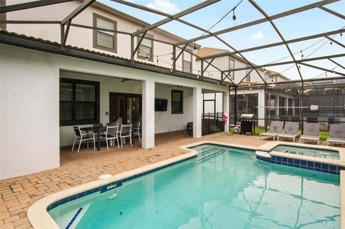 Image No.10-6 Bed House for sale
