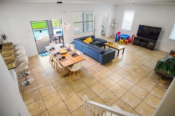 Image No.12-6 Bed House for sale