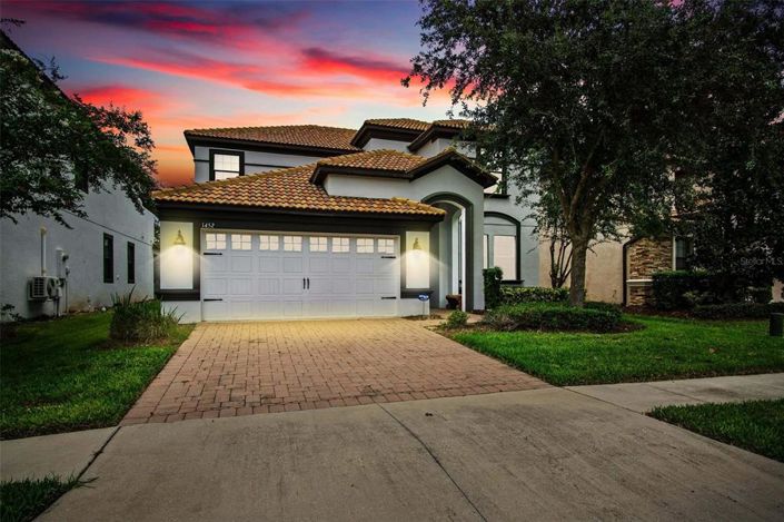Image No.2-6 Bed House for sale