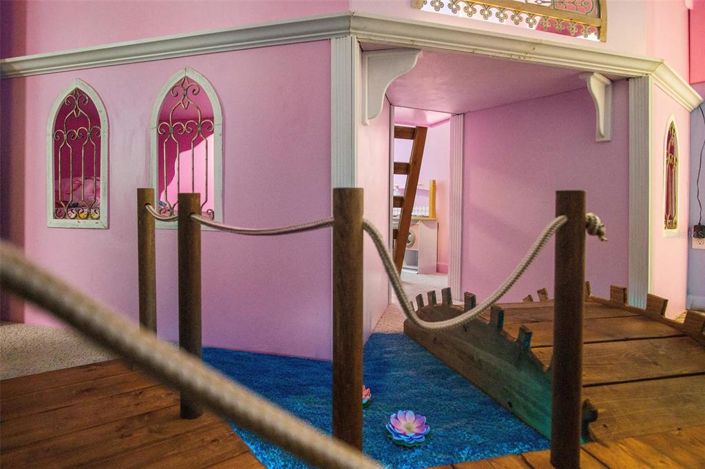 Image No.23-6 Bed House for sale