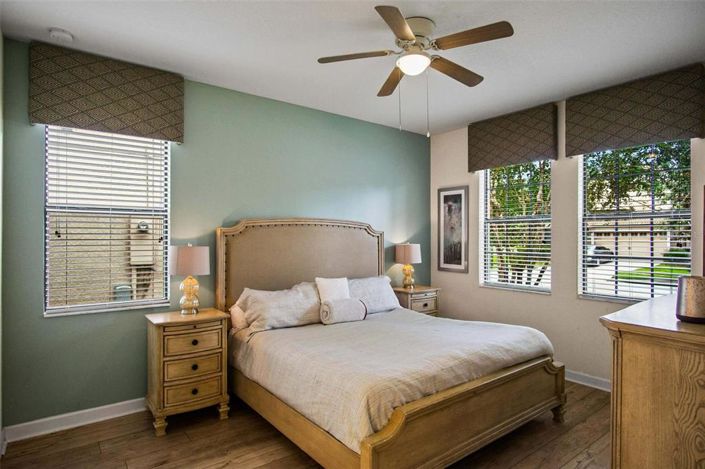 Image No.38-6 Bed House for sale
