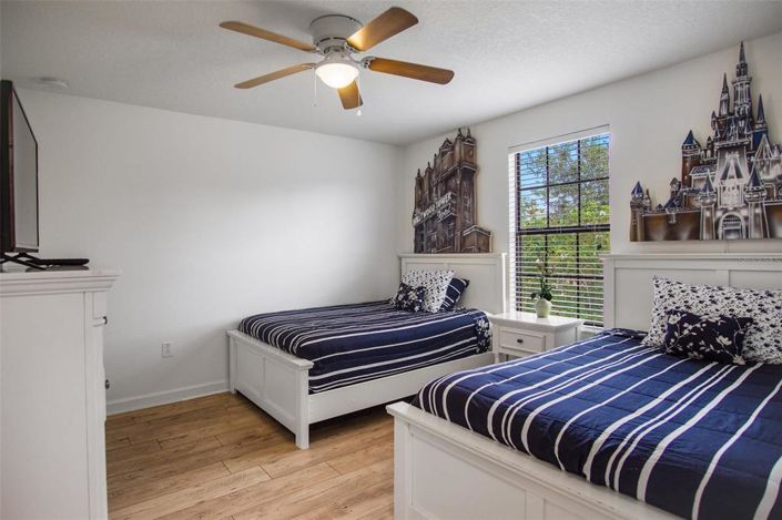Image No.43-6 Bed House for sale