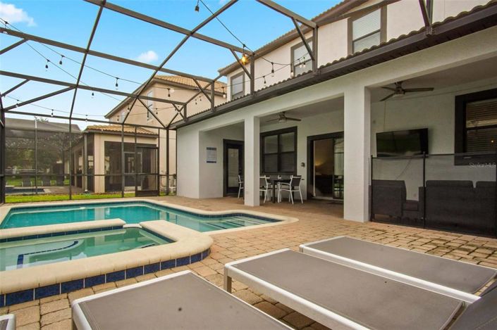 Image No.5-6 Bed House for sale