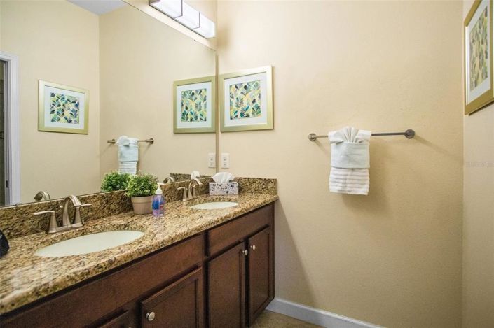 Image No.53-6 Bed House for sale