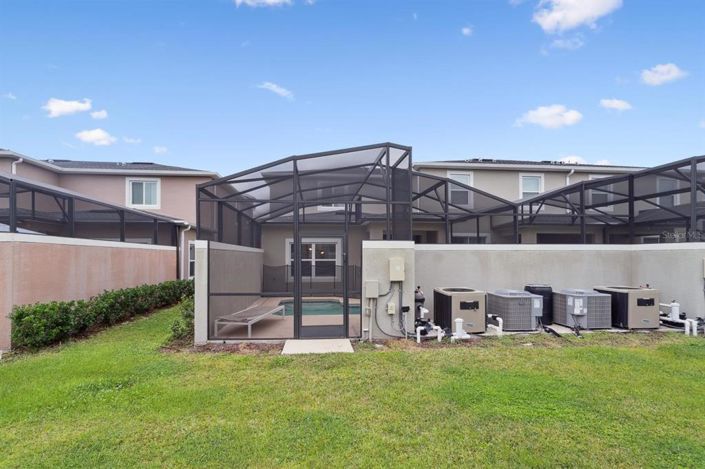 Image No.41-5 Bed Townhouse for sale