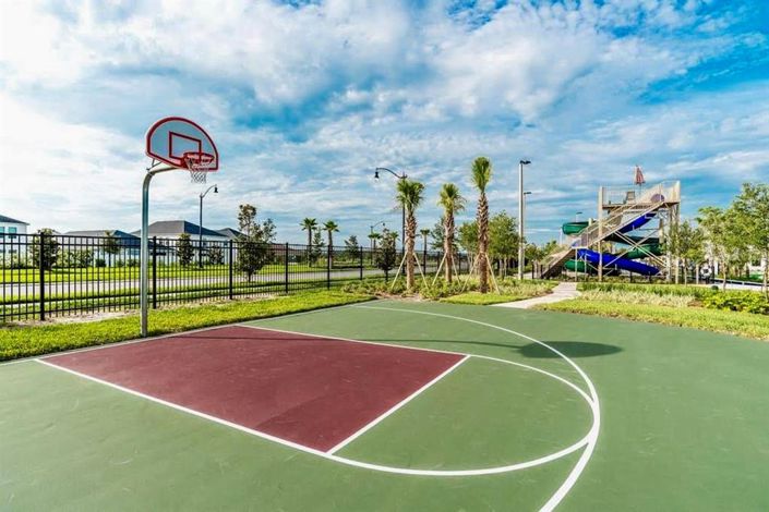 Image No.18-4 Bed Townhouse for sale