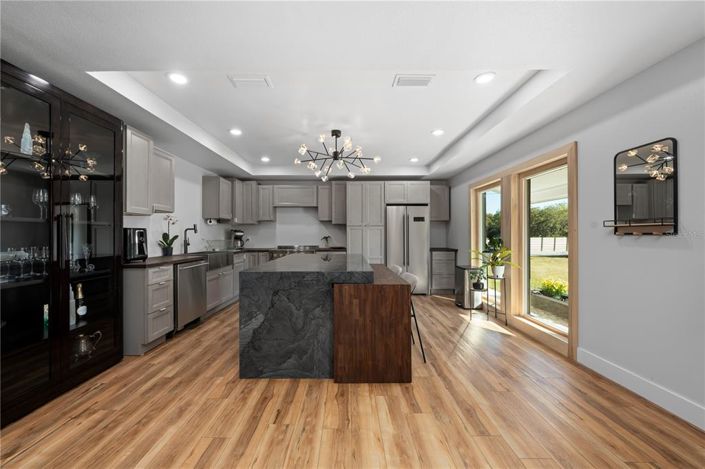 Image No.7-4 Bed House for sale