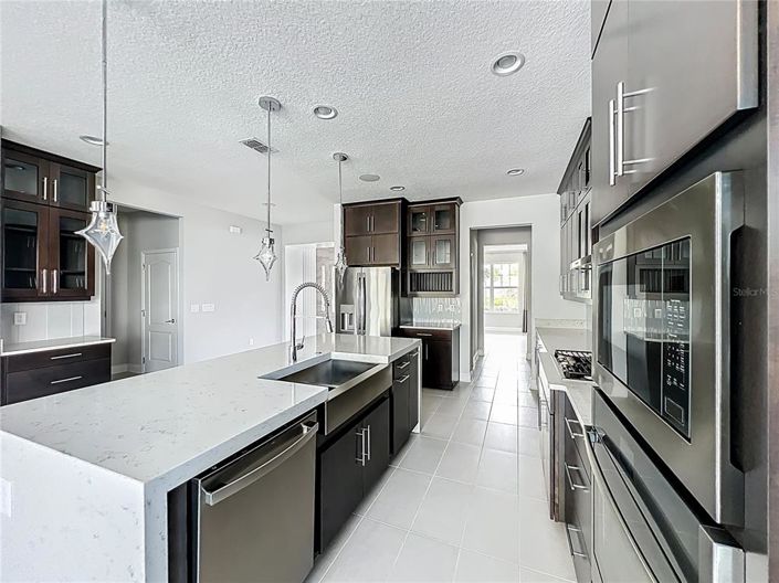 Image No.25-5 Bed House for sale